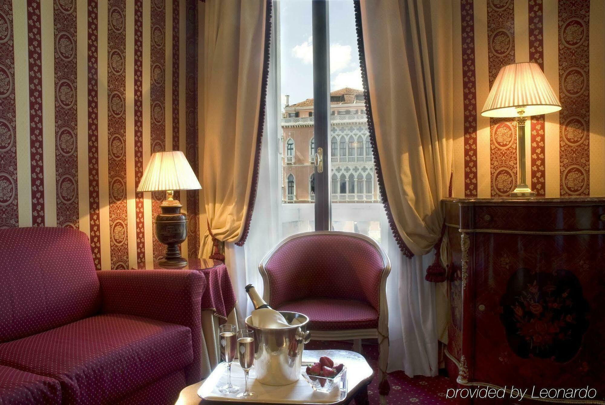 Отель Sina Palazzo Sant'Angelo Венеция Номер фото